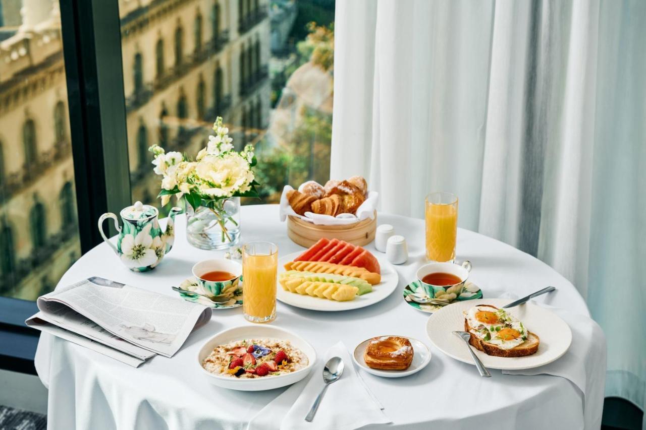Sheraton Melbourne Hotel Экстерьер фото A continental breakfast
