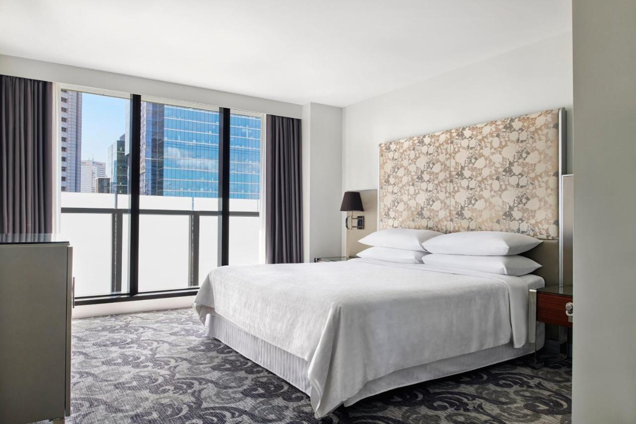 Sheraton Melbourne Hotel Экстерьер фото A guest room at the hotel