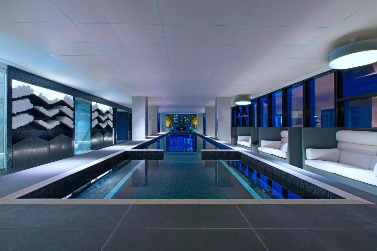 Sheraton Melbourne Hotel Экстерьер фото The Sky Pool