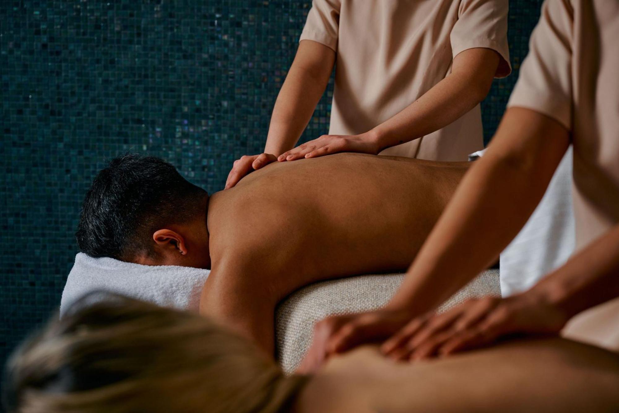 Sheraton Melbourne Hotel Экстерьер фото Massage