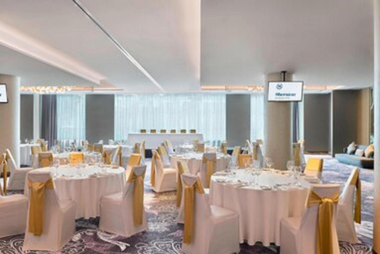 Sheraton Melbourne Hotel Экстерьер фото The ballroom at the hotel